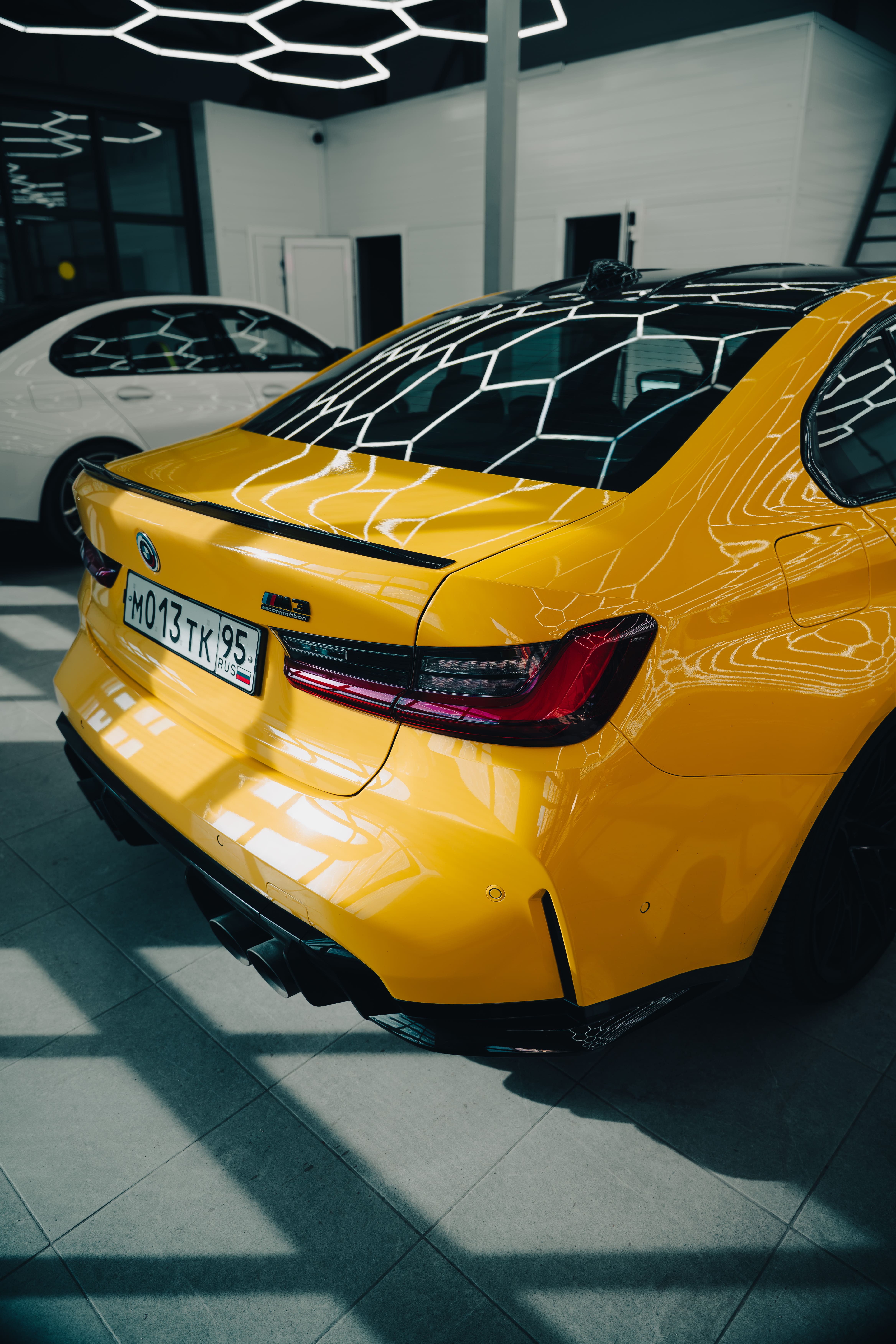 Детейлинг Желтой BMW 2